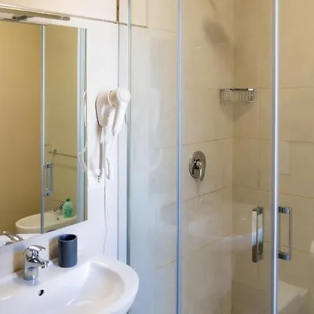 Dante 3 By Apulia ゲストハウス バーリ