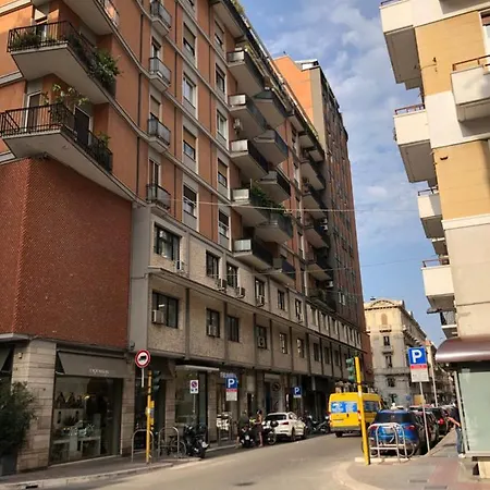 Dante 3 By Apulia Гостевой дом 3*