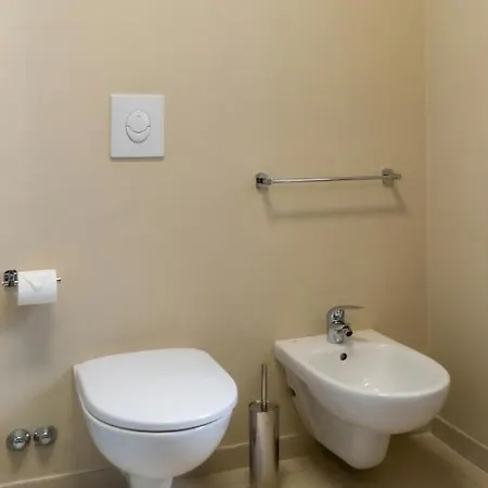 Dante 3 By Apulia Гостевой дом 3*